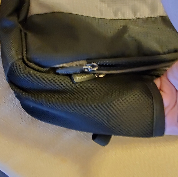 Used Backpack - Picture 4 of 9